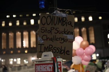 Kolombiya 'nın Filistin Kampı' nın içinde. 21 Nisan 2024. New York, ABD: Columbia öğrencileri ve fakülteler Kolombiya 'nın çimlerini devralmak ve kampüste bir kamp kurmak için toplandılar 