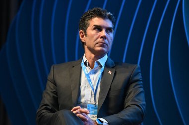 Sao Paulo (SP), 04 / 22 / 2024 - Helder Barbalho Para Valisi, Brezilya 'daki Esfera Brasil grubunun Tangara Sarayı' ndaki Diyaloglar konulu bir panel olan Brezilya Bugün Seminerine katıldı 