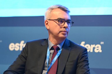 Sao Paulo (SP), 04 / 22 / 2024 - Marcelo Lacerda Google CEO 'su, Sao Paulo' nun güneyindeki Tangara Sarayı 'ndaki Esfera Brasil grubunun Brezilya Diyalogları konulu bir panel olan Brezilya Bugün Seminerine katıldı.