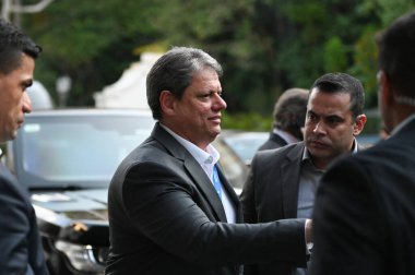 Brasil Hoje Semineri, 22 Nisan 2024 Pazartesi günü Sao Paulo 'nun güneyindeki Tangara Sarayı' nda Esfera Brasil grubu tarafından düzenlendi.