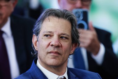 Brasilia (DF), 04 / 22 / 2024 - Maliye Bakanı Fernando Haddad, Brezilya Cumhuriyeti Başkanı Luiz Inacio Lula da Silva 'nın Geçici Ölçüm Programını imzaladığı etkinliğe gitti