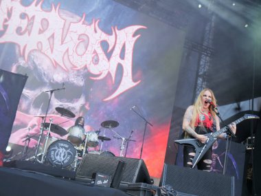 Sao Paulo (SP), Brezilya 04 / 27 / 2024 - Bu Cumartesi, 27 Nisan 2024 tarihinde, Sao Paulo 'nun batısındaki Memorial da America Latina' da düzenlenen Summer Breeze festivalinin ikinci gününde Nervosa grubunun performansı.