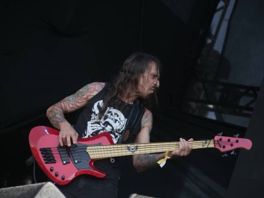 Sao Paulo (SP), Brezilya 04 / 27 / 2024 - 27 Nisan 2024 Cumartesi günü Sao Paulo 'nun batı bölgesindeki Memorial da America Latina' da düzenlenen Yaz Esintisi Festivali 'nin ikinci gününde Sinistra grubunun performansı.