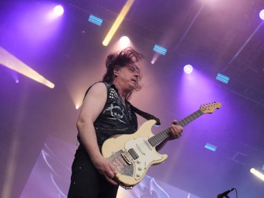 SAO PAULO, Brezilya 04 / 27 / 2024 - Hammerfall, 27 Nisan 2024 Cumartesi günü Sao Paulo 'nun batı tarafındaki Latin Amerika Anıtı' nda düzenlenen Yaz Esintisi Festivali 'nin ikinci gününde sahne aldı..