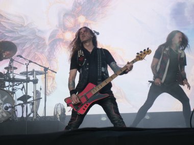 SAO PAULO, Brezilya 04 / 27 / 2024 - Hammerfall, 27 Nisan 2024 Cumartesi günü Sao Paulo 'nun batı tarafındaki Latin Amerika Anıtı' nda düzenlenen Yaz Esintisi Festivali 'nin ikinci gününde sahne aldı..
