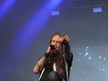 SAO PAULO, Brezilya 04 / 27 / 2024 - Hammerfall, 27 Nisan 2024 Cumartesi günü Sao Paulo 'nun batı tarafındaki Latin Amerika Anıtı' nda düzenlenen Yaz Esintisi Festivali 'nin ikinci gününde sahne aldı..