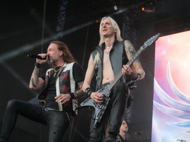 SAO PAULO, Brezilya 04 / 27 / 2024 - Hammerfall, 27 Nisan 2024 Cumartesi günü Sao Paulo 'nun batı tarafındaki Latin Amerika Anıtı' nda düzenlenen Yaz Esintisi Festivali 'nin ikinci gününde sahne aldı..