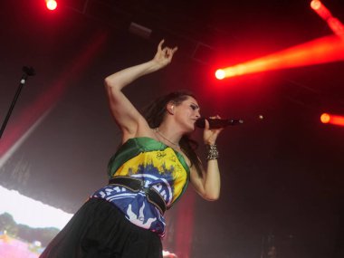 SAO PAULO, Brezilya 04 / 27 / 2024 - Bu Cumartesi, 27 Nisan 2024 tarihinde, Sao Paulo 'nun batısındaki Memorial da America Latin' de düzenlenen Yaz Rüzgarı Festivali 'nin ikinci gününde Çapkınlık İçi Orkestra sahne aldı.. 