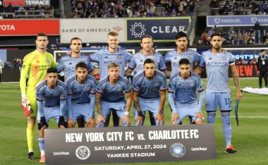 NYCFC, Charlotte FC 'ye karşı. 27 Nisan 2024, New York, ABD: NYCFC ve Charlotte FC arasındaki futbol maçı New York Yankee Stadyumu 'ndaki Major League Soccer' ın 10. maçı için geçerlidir. Son 5 yılda baştan başa rekor kırdım.