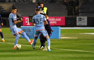 NYCFC, Charlotte FC 'ye karşı. 27 Nisan 2024, New York, ABD: NYCFC ve Charlotte FC arasındaki futbol maçı New York Yankee Stadyumu 'ndaki Major League Soccer' ın 10. maçı için geçerlidir. Son 5 yılda baştan başa rekor kırdım.