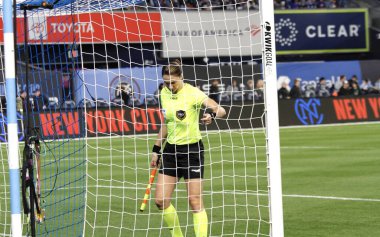 NYCFC, Charlotte FC 'ye karşı. 27 Nisan 2024, New York, ABD: NYCFC ve Charlotte FC arasındaki futbol maçı New York Yankee Stadyumu 'ndaki Major League Soccer' ın 10. maçı için geçerli.