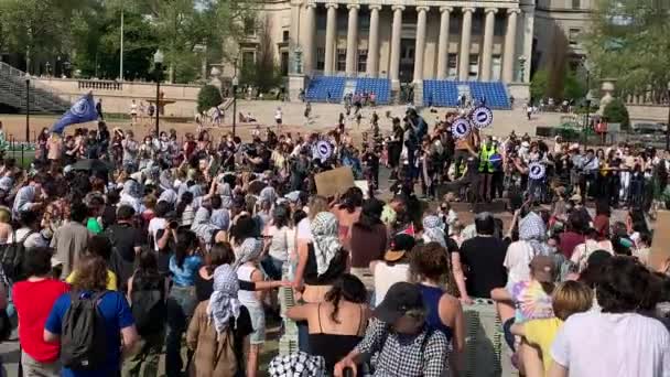 Protesta Contra Israel Fecha Límite Para Acampar Campus Universidad Columbia — Vídeo de stock