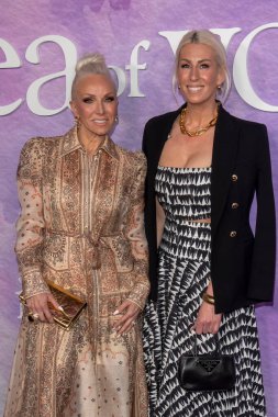 29 Nisan 2024, New York, ABD: Margaret Josephs ve Lexi Barbuto, 