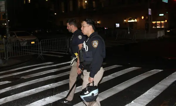 Nypd Entered Columbia University Campus Clamped Israel Protesters Also College — Stock Photo, Image