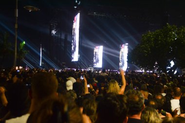 Rio de Janeiro (RJ), Brezilya 05 / 04 / 2024 Cumartesi gecesi (4) pop kraliçesi olarak kabul edilen şarkıcı Madonna, kariyerinin en büyük gösterisini sergiledi. Sunum Copacabana plajında yapılacak. 