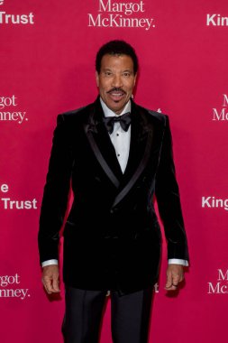 2 Mayıs 2024, New York, New York, ABD: Lionel Richie 2 Mayıs 2024 'te New York' ta Cipriani South Street 'te King' s Trust Global Gala 2024 'e katıldı.. 