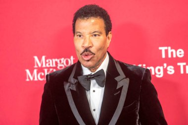2 Mayıs 2024, New York, New York, ABD: Lionel Richie 2 Mayıs 2024 'te New York' ta Cipriani South Street 'te King' s Trust Global Gala 2024 'e katıldı.. 