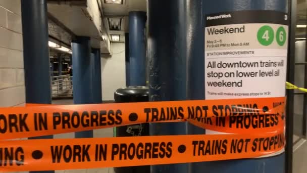 Substituição 59Th Street Subway Escalator Causas Interdição Uma Parte Estação — Vídeo de Stock