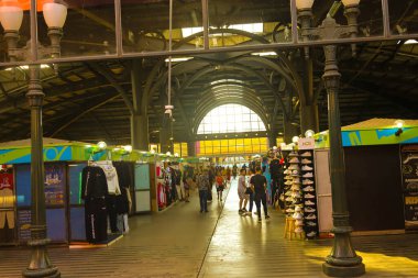 CURITIBA (PR), Brezilya 05 / 07 / 2024 Rio Grande do Sul 'daki sellerden etkilenenlere yardım kampanyası, Curitiba kentinde nüfusun bağış yapabileceği 166' dan fazla yer var. 