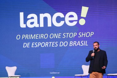 Sao Paulo (SP), 05 / 07 / 2024 Panel Spor yeniliği. Lance 'in CEO' su Rafael Kaczala 'nın katılımıyla, Felipe Soalheiro' nun arabuluculuğuyla hayranlarla samimi ve değerli bir şekilde nasıl bağlantı kurulacağını.