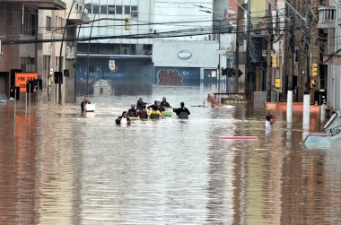 Porto Alegre (SC), Brezilya 05 / 08 / 2024 Tarihsel Merkezi ve Porto Alegre kentinin Güney Bölgesi bölgesinde bu Çarşamba günü meydana gelen sel felaketlerinin kaydı 