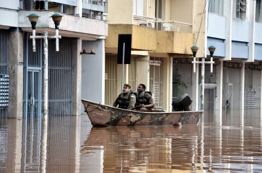 Porto Alegre (SC), Brezilya 05 / 08 / 2024 Tarihsel Merkezi ve Porto Alegre kentinin Güney Bölgesi bölgesinde bu Çarşamba günü meydana gelen sel felaketlerinin kaydı 