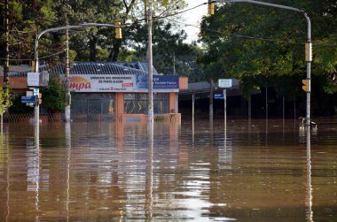 Porto Alegre (SC), Brezilya 05 / 08 / 2024 Tarihsel Merkezi ve Porto Alegre kentinin Güney Bölgesi bölgesinde bu Çarşamba günü meydana gelen sel felaketlerinin kaydı 