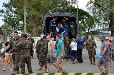 Porto Alegre (SC), Brezilya 05 / 08 / 2024 Tarihsel Merkezi ve Porto Alegre kentinin Güney Bölgesi bölgesinde bu Çarşamba günü meydana gelen sel felaketlerinin kaydı 