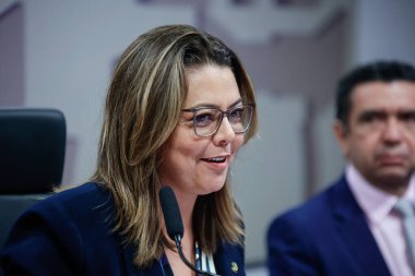 Brasilia 'daki Kamu Güvenlik Komisyonu (CSP), Federal Brasilia Bölgesi (DF), 05 08 2024: Senatör Leila Barros (PDT-DF), Brasilia' daki Kamu Güvenlik Komisyonu 'na (CSP) başkanlık ediyor..