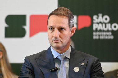 Sao Paulo (SP), 05 / 10 / 2024 - Sao Paulo eyaletinin Guilherme Derrite Kamu Güvenliği Sekreteri, farklı meslekler için düzenlenen bir kamu yarışmasına katılan 4 bin 17 yeni Sivil Polis ajanının açılış törenine katıldı.  