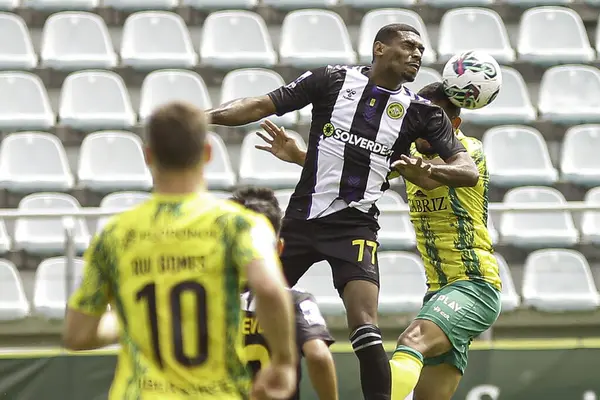 Tondela (PT), 12 / 05 / 2024 - Gustavo Silva, CD Nacional 'den, CD Tondela ile CD CD Nacional arasında oynanan maçta, Portekiz Sabseg Ligi' nin 33. turu için geçerli olan maçta 