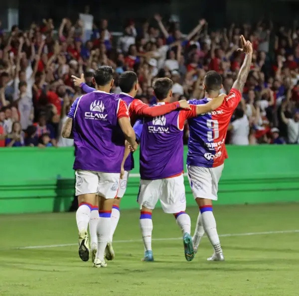 stock image CURITIBA (PR), 11/05/2024  Liliu scored and celebrates his goal during the match between Parana against Apucarana valid for the 2nd round of the 2024 Second Division Parana Championship 