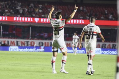 Sao Paulo (SP), 05 / 13 / 2024 - Sao Paulo oyuncusu Damian Bobadilla, Morumbis 'te Brasileirao' nun altıncı turu için geçerli olan Fluminense maçında golünü attı ve kutladı..