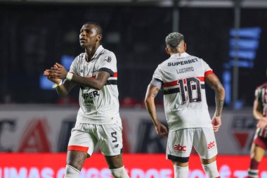 Sao Paulo (SP), 05 / 13 / 2024 - Sao Paulo FC oyuncusu Arboleda, Morumbis 'te Brasileirao' nun altıncı turu için geçerli olan Fluminense 'ye karşı attığı golü kutluyor.