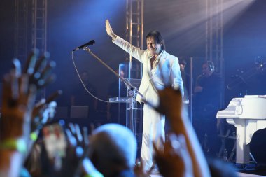 SANTOS (SP), Brezilya 12 / 05 / 2024 - Roberto Carlos bu Pazar Anneler Günü 'nde, Santos' taki Blue Med 'de sahne alacak ve Rio Grande do Sul' daki sellerin kurbanlarına toplam gelirini bağışlayacak. 