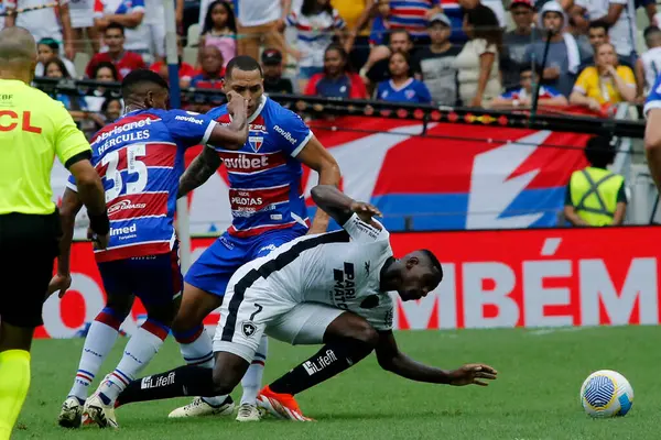 stock image Fortaleza (CE), 05/12/2024 - Fortaleza EC X Botafogo RJ - Hercules, Titi and Luiz Henrique during the match between Fortaleza (CE) 12), at Arena Castelao in Fortaleza CE.