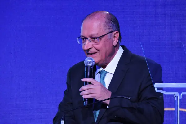 stock image Sao Paulo (SP), 05/13/2024 - The vice-president of the Republic of Brazil, Geraldo Alckmin (PSB), during the opening ceremony of the Apas Show Fair, a supermarket sector fair that takes place at Expo Center Norte.