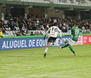 CURITIBA (PR), 05 / 14 / 2024 - FOOTBALL / BRAZILIAN SERILIAN B / CORITIBA / GUARANI Oyuncu Matheus Frizzo, Coritiba ile Guarani arasındaki maç sırasında Couto Pereira B Serisi Şampiyonası 'nın 5. turunda geçerli oldu.