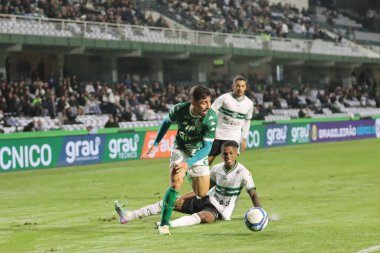CURITIBA (PR), 05 / 14 / 2024 - FOOTBALL / BRAZILIAN SERIES B / CORITIBA / GUARANI Attım, Coritiba ile Guarani arasında oynanan maç sırasında Brezilya B Serisi Şampiyonası 'nın 5. turu için geçerli, 14 Mayıs 2024 tarihinde Couto Pereira' da