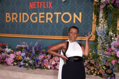 13 Mayıs 2024, New York, ABD: Adjoa Andoh 13 Mayıs 2024 tarihinde Alice Tully Hall, Lincoln Center 'da Netflix' in 3. 