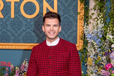 13 Mayıs 2024, New York, ABD: Luke Newton 13 Mayıs 2024 tarihinde Alice Tully Hall, Lincoln Center 'da Netflix' in 