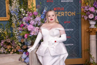 13 Mayıs 2024, New York, ABD: Nicola Coughlan 13 Mayıs 2024 tarihinde Alice Tully Hall, Lincoln Center 'da Netflix' in 3.