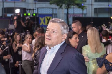 13 Mayıs 2024, New York, ABD: (L-R) Ted Sarandos Netflix 'in 