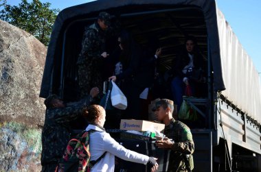 Porto Alegre (SC), Brezilya 05 / 14 / 2024 Vila dos Sargentos, bu Salı günü Porto Alegre belediyesinin Güney Bölgesi 'nde. Bölge sakinlerinin Brezilya ordusunun desteğine ihtiyacı var. 
