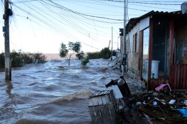 Porto Alegre (SC), Brezilya 05 / 14 / 2024 Vila dos Sargentos, bu Salı günü Porto Alegre belediyesinin Güney Bölgesi 'nde. Bölge sakinlerinin Brezilya ordusunun desteğine ihtiyacı var. 