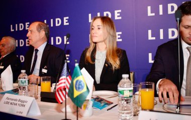 New York (ABD), 05 / 14 / 2024: Lide Brazil Investment Forum sırasında Lide New York başkanı Fernanda Baggio, Lide Brazil Investment Forum, Lide Group of Business Leaders. 