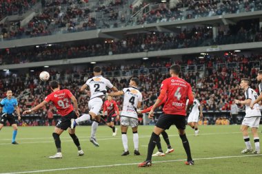 CURITIBA (PR), 15 / 05 / 2024 Players Pablo ve Kaique Rocha, Ligga Arena 'da düzenlenen Copa Sudamericana' nın beşinci turunda geçerli olan Athletico-PR ile Danubio arasında oynanan maçta