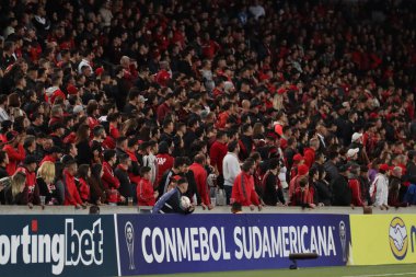 CURITIBA (PR), 15 / 05 / 2024 taraftarları, bu çarşamba Curitiba kentindeki Ligga Arena 'da düzenlenen Copa Sudamericana' nın beşinci turu için geçerli olan Athletico-PR ile Tuna arasında oynanan karşılaşmada, 