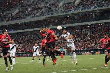 CURITIBA (PR), 15 Mayıs 2024 Çarşamba günü Curitiba kentindeki Ligga Arena 'da düzenlenen Copa Sudamericana' nın beşinci turu için geçerli olan Athletico-PR ile Danubio arasındaki 15 / 05 / 2024 Maçı. 