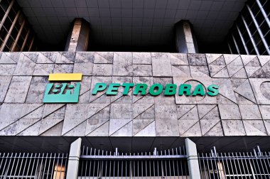 Rio de Janeiro (RJ), 05 / 15 / 2024: Brezilya 'nın Rio de Janeiro kentindeki Petrobras binasının cephesi. 